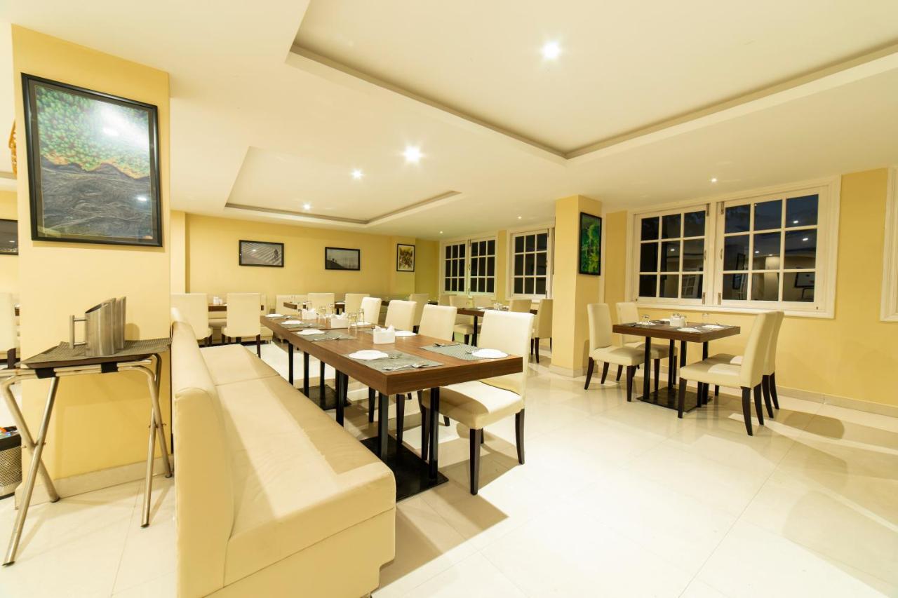 Cygnett Inn La Maison กังต็อก ภายนอก รูปภาพ
